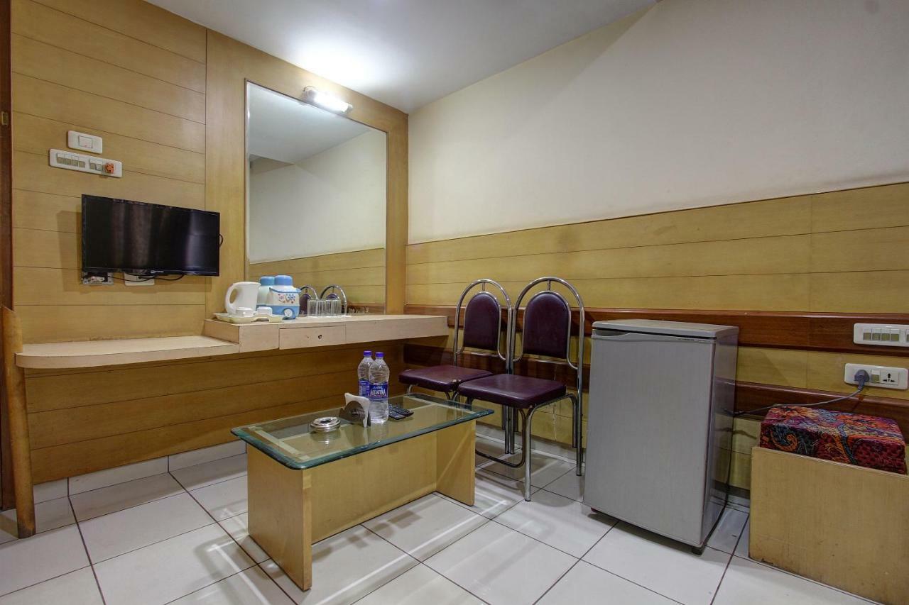 Hotel Rajsangam International Badami Ngoại thất bức ảnh
