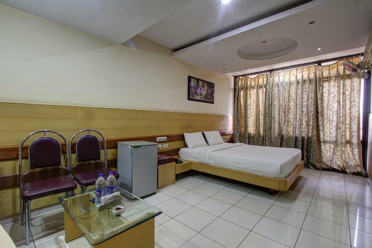 Hotel Rajsangam International Badami Ngoại thất bức ảnh